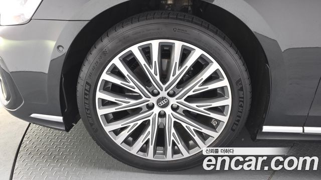 Audi A8 2023 — photo 5