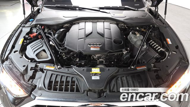 Audi A8 2023 — photo 6