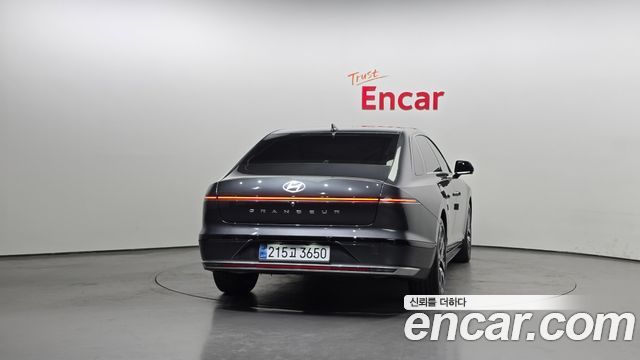 Hyundai Grandeur 2023 — photo 4