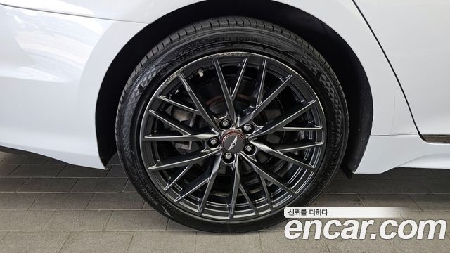 Genesis G80 2018 — photo 5