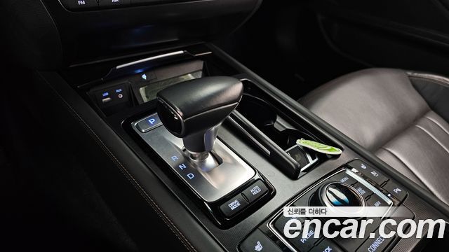 Genesis G80 2018 — photo 9