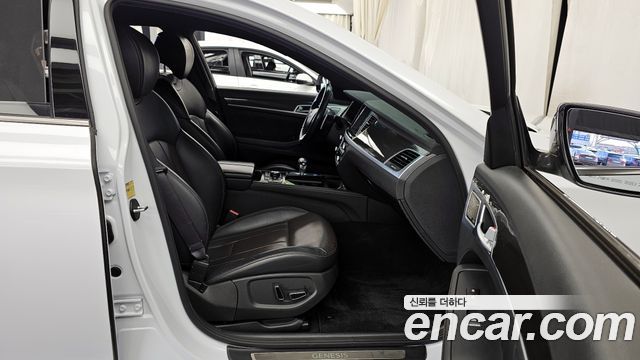 Genesis G80 2018 — photo 11