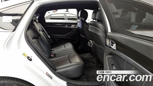 Genesis G80 2018 — photo 12