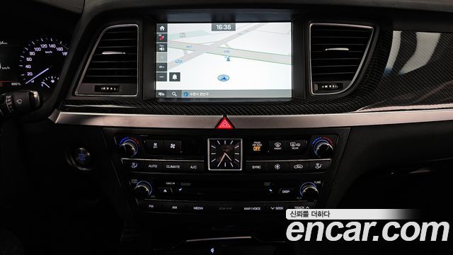 Genesis G80 2018 — photo 14