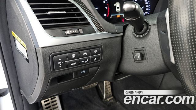 Genesis G80 2018 — photo 16