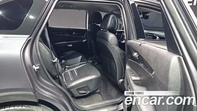 Kia Sorento 2016 — photo 11