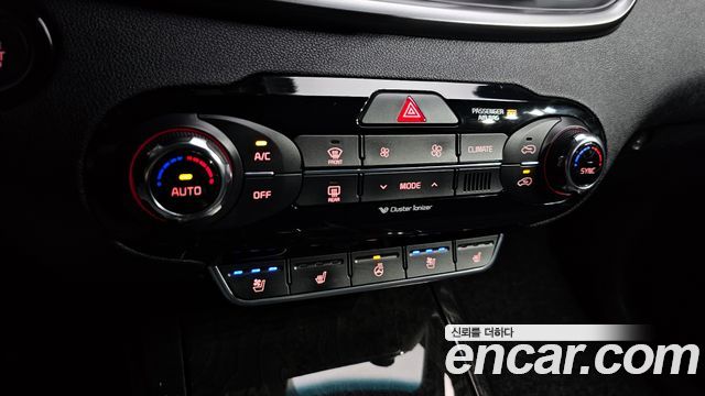 Kia Sorento 2016 — photo 16