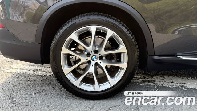 BMW X5 2021 — photo 5