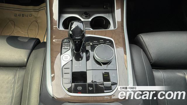 BMW X5 2021 — photo 9