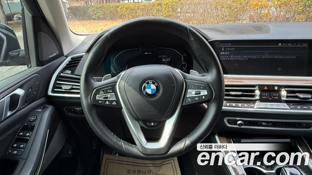 BMW X5 2021 — photo 13