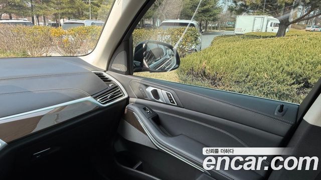 BMW X5 2021 — photo 14