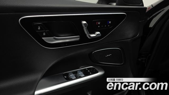 Mercedes-Benz C-Class 2024 — photo 19