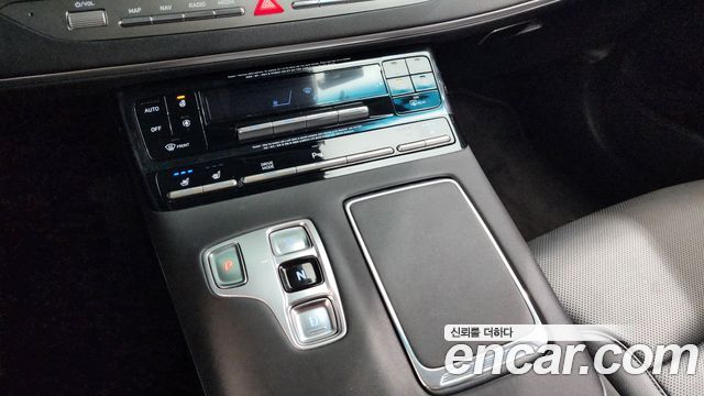 Hyundai Grandeur 2022 — photo 9