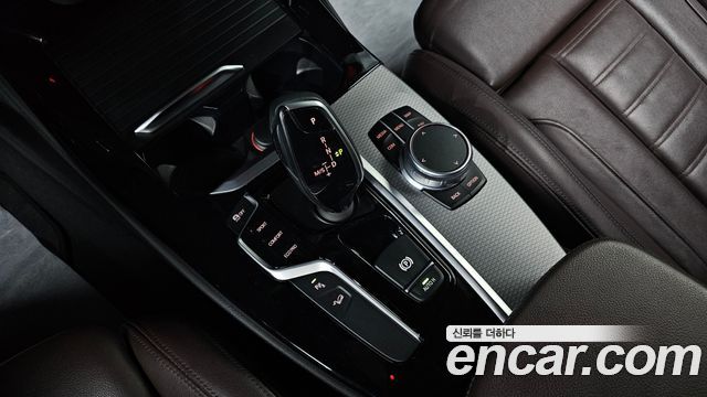 BMW X3 2018 — photo 9