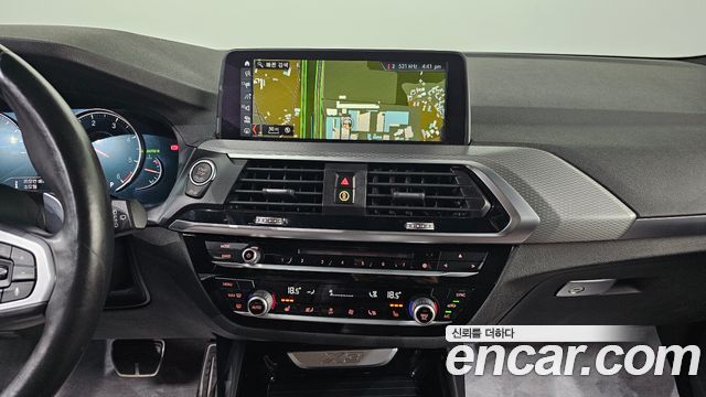 BMW X3 2018 — photo 15