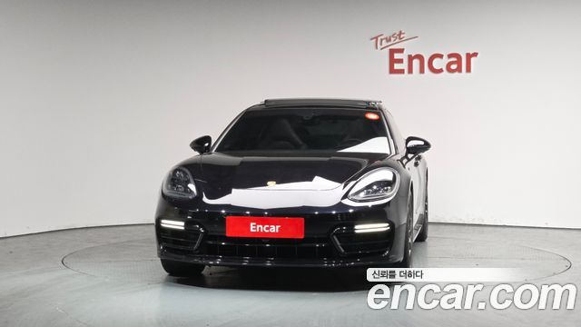 Porsche Panamera 2020 — photo 3