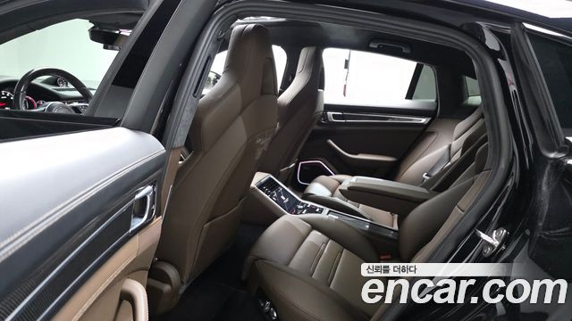 Porsche Panamera 2020 — photo 12