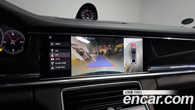 Porsche Panamera 2020 — photo 15
