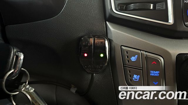 Hyundai Starex 2018 — photo 16