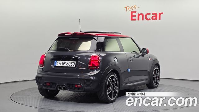 Mini Cooper 2019 — photo 2