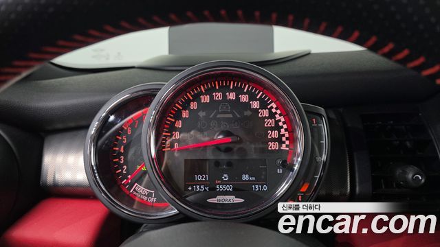 Mini Cooper 2019 — photo 8