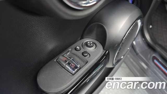 Mini Cooper 2019 — photo 11