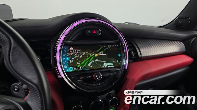 Mini Cooper 2019 — photo 16