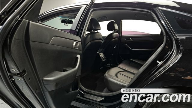 Hyundai Sonata 2015 — photo 12