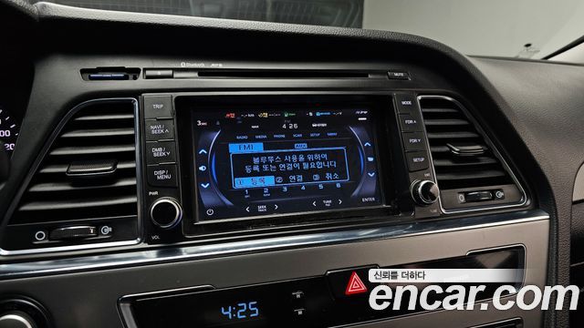 Hyundai Sonata 2015 — photo 16
