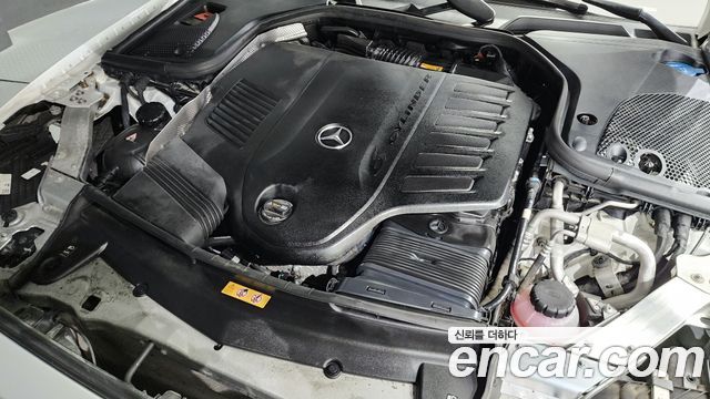 Mercedes-Benz E-Class 2022 — photo 6