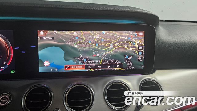 Mercedes-Benz E-Class 2021 — photo 12