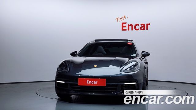 Porsche Panamera 2018 — photo 3
