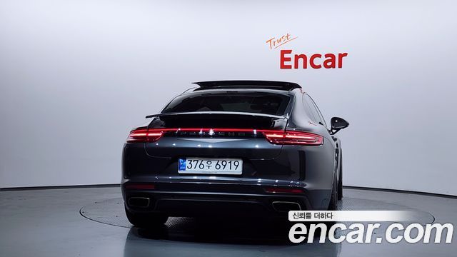 Porsche Panamera 2018 — photo 4