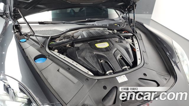 Porsche Panamera 2018 — photo 6