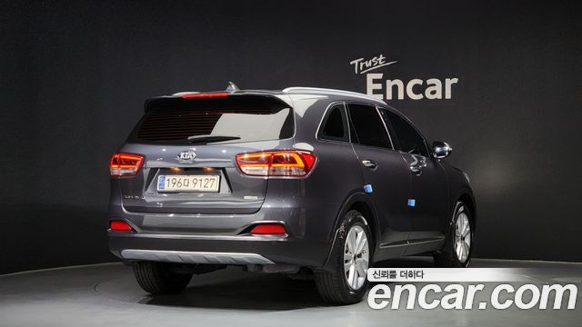 Kia Sorento 2017 — photo 2