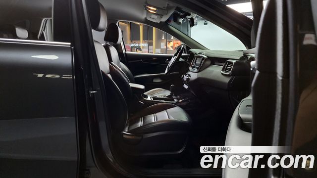 Kia Sorento 2017 — photo 11