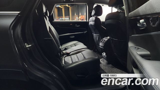 Kia Sorento 2017 — photo 12