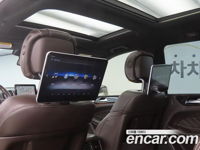Mercedes-Benz GLS-Class 2019 — photo 12