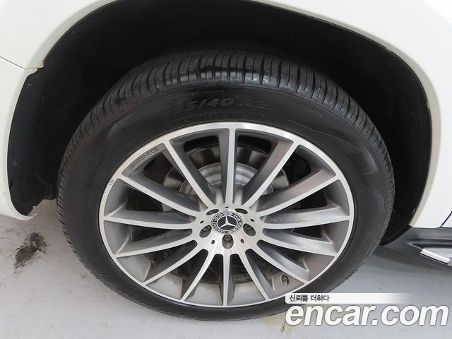 Mercedes-Benz GLS-Class 2019 — photo 20