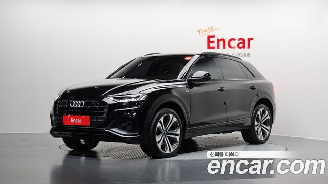 Audi Q8 2023 — photo 1