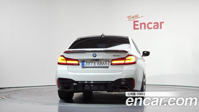 BMW 5-Series 2017 — photo 4