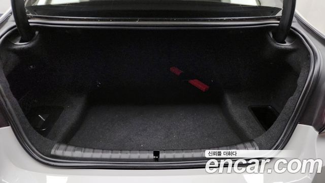 BMW 5-Series 2017 — photo 20