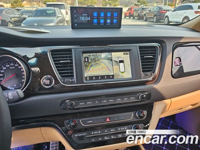 Kia Canival 2019 — photo 10