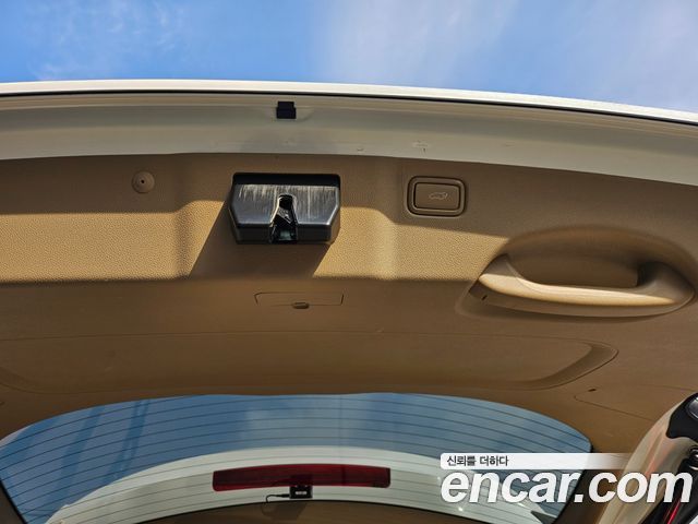 Kia Canival 2019 — photo 18