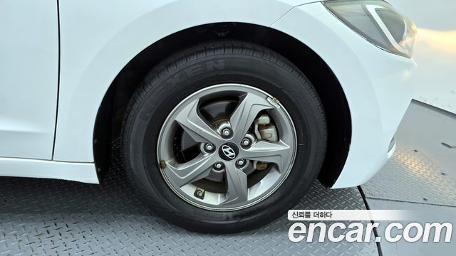 Hyundai AVANTE 2016 — photo 5