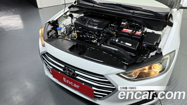 Hyundai AVANTE 2016 — photo 6