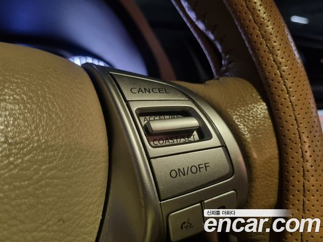 Nissan Altima 2017 — photo 16