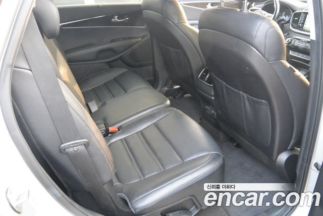 Kia Sorento 2015 — photo 14