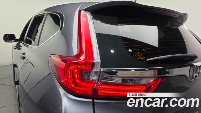 Honda CR-V 2019 — photo 18