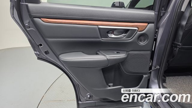 Honda CR-V 2019 — photo 19